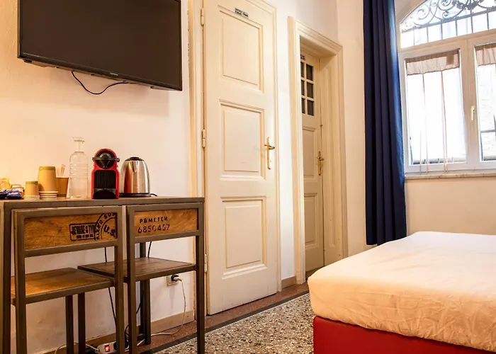 Bolzano Rooms Bed and Breakfast *